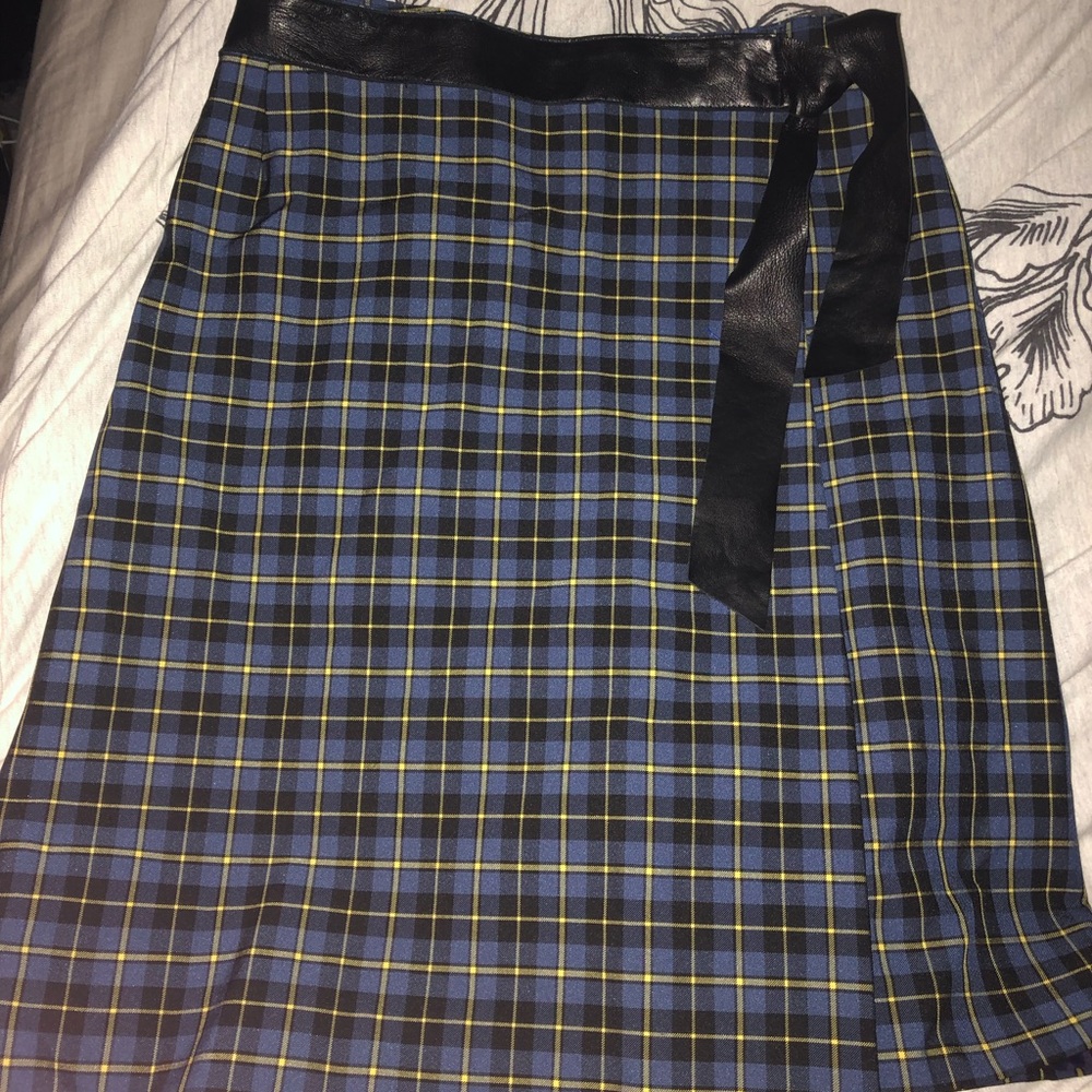 Shin Choi Plaid Skirt w Leather Belt